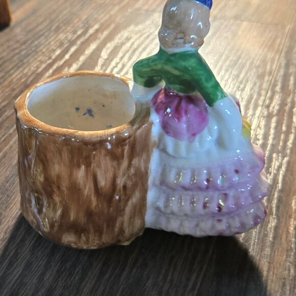 Vintage GOLD CASTLE CHINA Ceramic Porcelain "Crinoline Lady" Small Planter - Picture 10 of 12